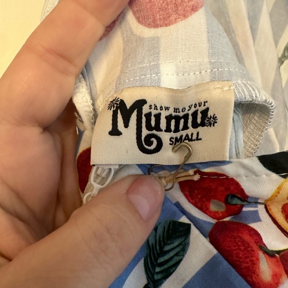 Show me your mumu Addison cherry romper NWT - Picture 6 of 9